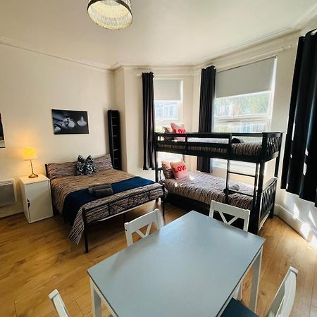 Wonderful Fully-Equipped Studio Near Central London 8 외부 사진
