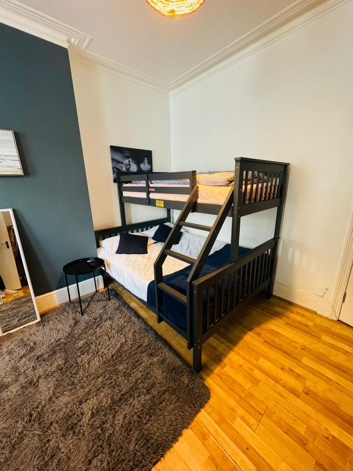 Wonderful Fully-Equipped Studio Near Central London 8 객실 사진