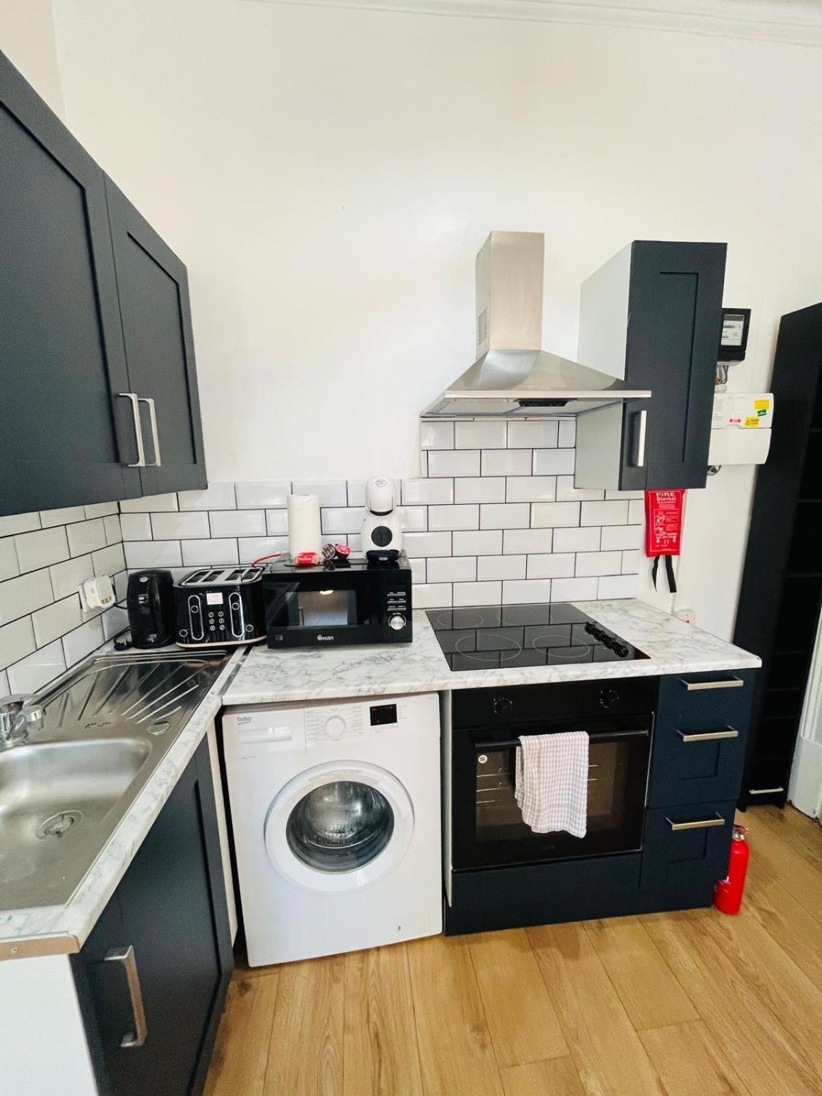 Wonderful Fully-Equipped Studio Near Central London 8 외부 사진