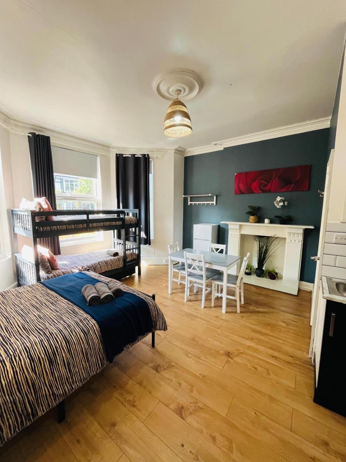 Wonderful Fully-Equipped Studio Near Central London 8 외부 사진